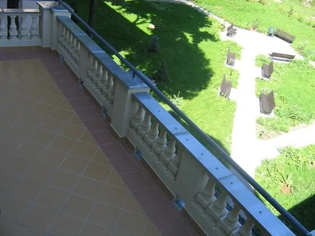 Kro Linat Orchim Łódź